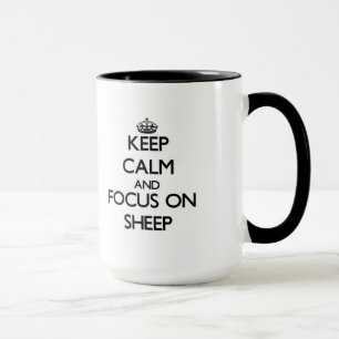 Behalten Sie Ruhe und Fokus auf Schafen Tasse