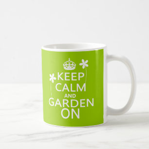 Behalten Sie Ruhe und Garten an Kaffeetasse