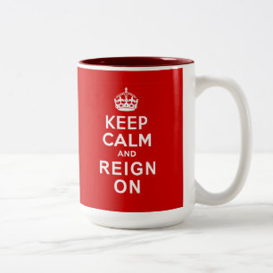 Behalten Sie Ruhe und Herrschaft auf Zweifarbige Tasse