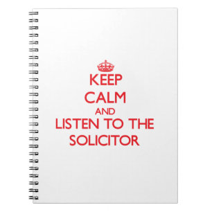 Behalten Sie Ruhe und hören Sie auf den Anwalt Notizblock