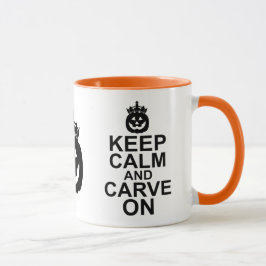 Behalten Sie Ruhe und schnitzen Sie auf Tasse