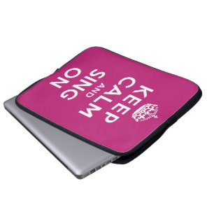 Behalten Sie Ruhe und singen Sie an Laptopschutzhülle