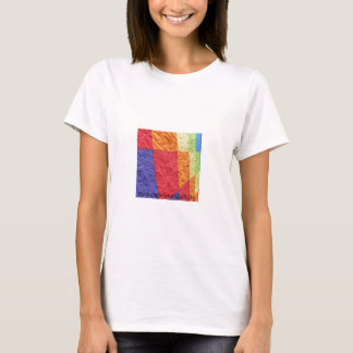 Behalten Sie Ruhe und Steppdecke an T-Shirt