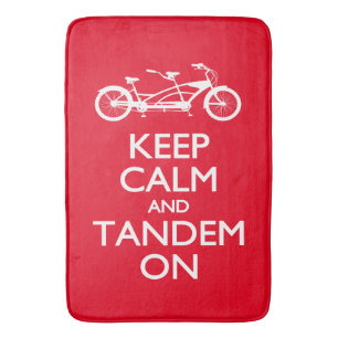 Behalten Sie Ruhe und Tandem an Badematte