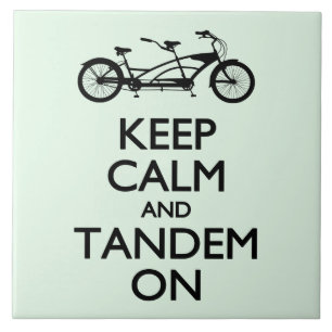 Behalten Sie Ruhe und Tandem an Fliese