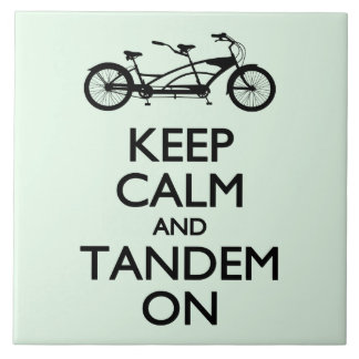 Behalten Sie Ruhe und Tandem an Fliese