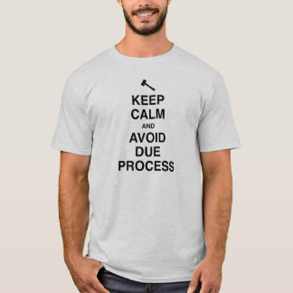 Behalten Sie Ruhe und vermeiden Sie passenden T-Shirt