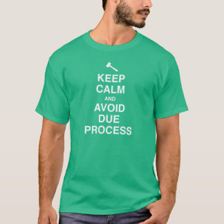 Behalten Sie Ruhe und vermeiden Sie passenden T-Shirt
