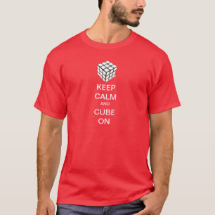 Behalten Sie Ruhe und Würfel an T-Shirt