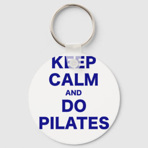 Behalten Sie ruhig und tun Sie Pilates Schlüsselanhänger
