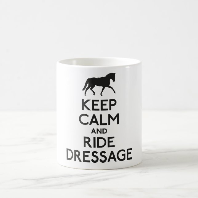 Behalten Sie ruhiger und Fahrdressage Kaffeetasse (Mittel)
