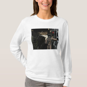 Behälter-Liefersystem rollt Ausgangswechselstrom  T-Shirt