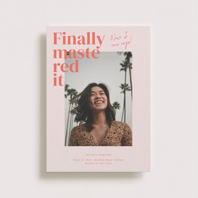 Beherrschte es! Ankündigung von Abschluss Foto (Von Creator hochgeladen)