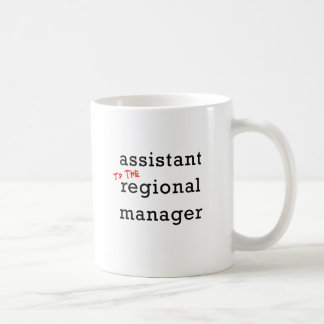 Behilflicher (zu) regionaler Manager Kaffeetasse