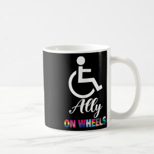 Behindertenbewusstsein auf Rädern mit Kaffeetasse