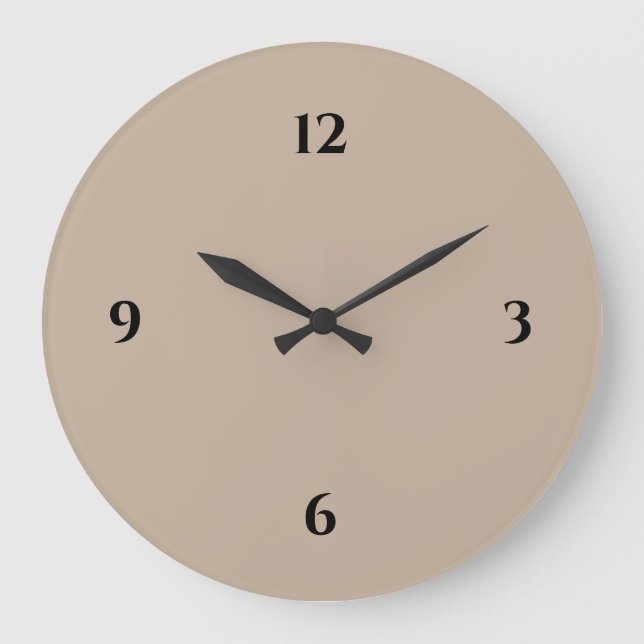 Beige & Black Minimalist Large Clock Große Wanduhr (Vorderseite)
