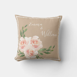 Beige Blush Floral Romantische Namen Skript Hochze Kissen