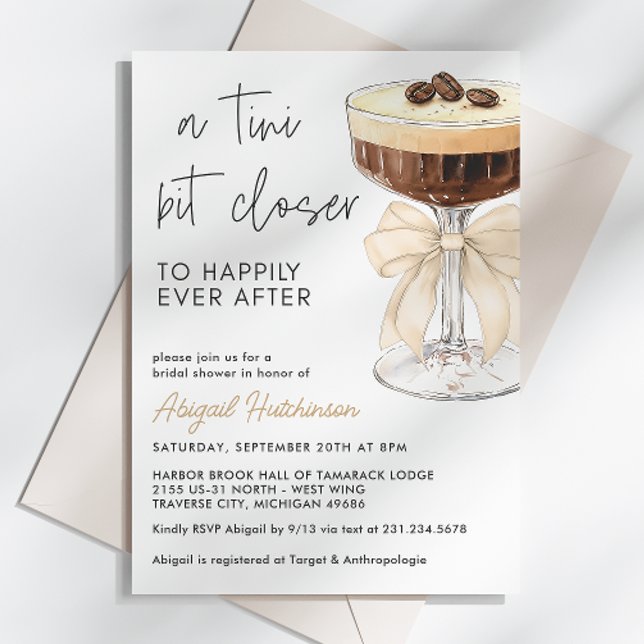 Beige Bow Espresso Martini Brautparty Einladung (Beige Bow Espresso Martini Bridal Shower Invitation)