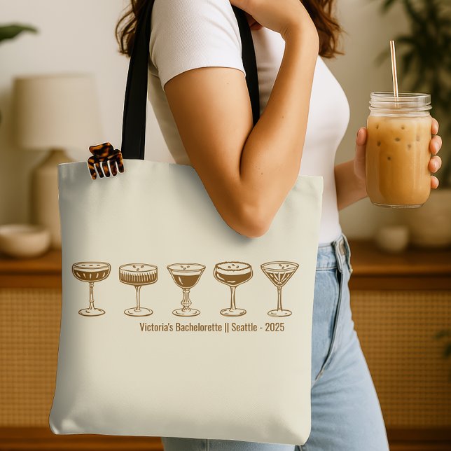 Beige Bridesmaid Espresso Martini Bachelorette Tasche (Von Creator hochgeladen)