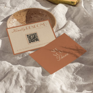 Beige Bronzer Old Money QR-Code Hochzeit RSVP Karte