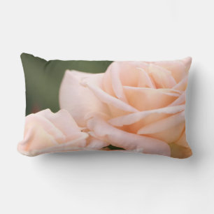 Beige Creme Rosen Wurf Kissen / Kissenbezug