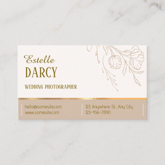 Beige Elegant Beruflich Visitenkarte (Vorderseite)