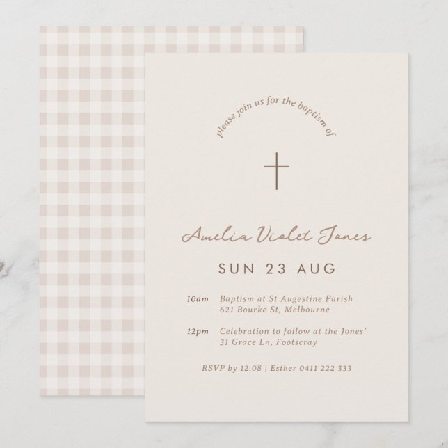 Beige Gingham Baptism Christening Cross Einladung (Vorne/Hinten)