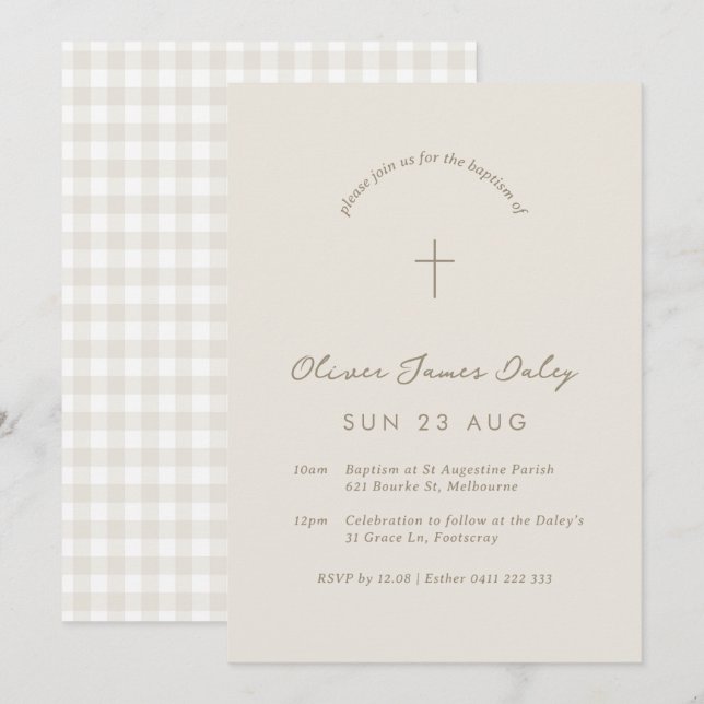 Beige Gingham Baptism Christening Cross Einladung (Vorne/Hinten)