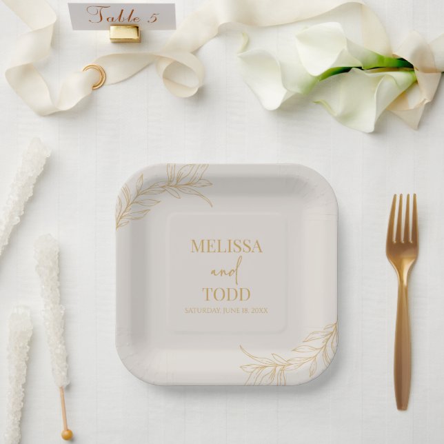 Beige Gold Minimal Minimalistische Zweigstelle Lea Pappteller (Hochzeit)