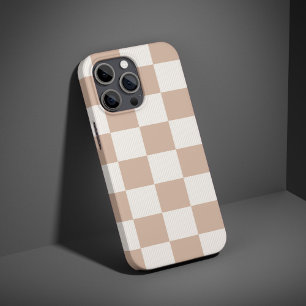 Beige kariertes Schachbrettmuster mit Neutralbraun iPhone 16 Hülle