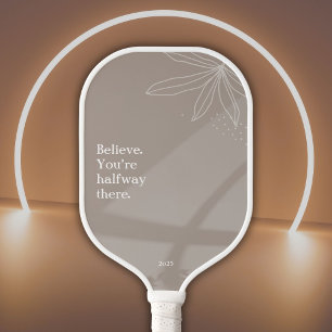 Beige Minimalistische Blüte mit Ihrem Angebot Pickleball Schläger