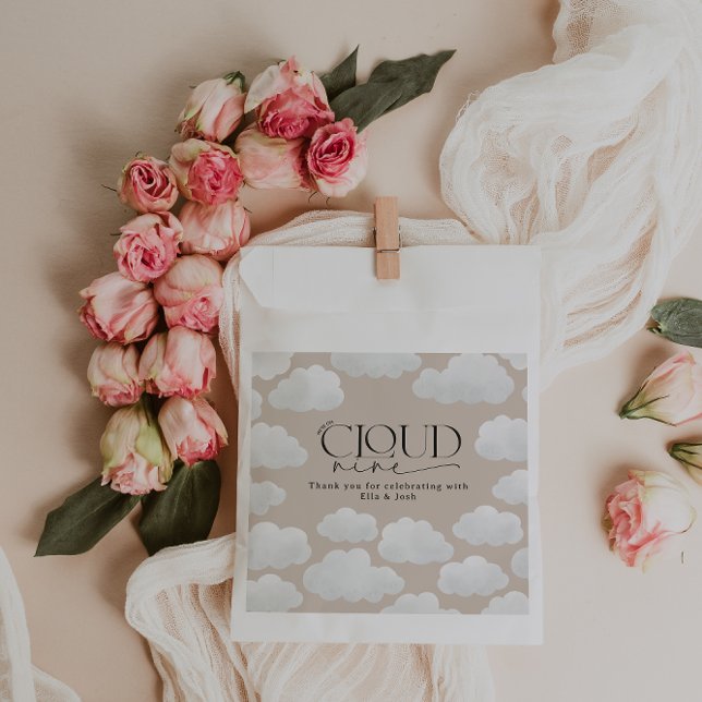 Beige natürliche Wolke neun Duschen moderne stilvo Geschenktütchen (Von Creator hochgeladen)