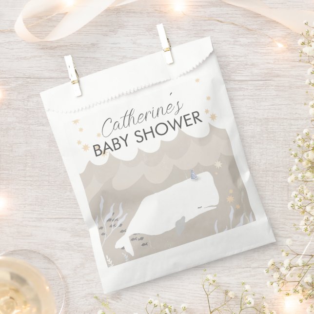 Beige neutrale weiße Whale Babydusche Geschenktütchen (Ausgeschnitten)