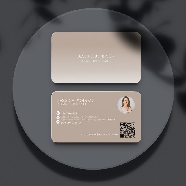 Beige Ombre Modernes Minimalistisches QR Notary Fo Visitenkarte (Von Creator hochgeladen)
