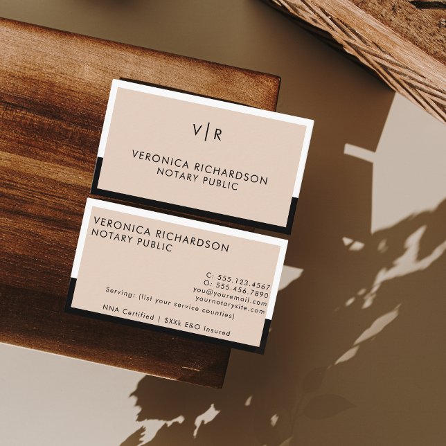 Beige & Schwarz Minimal Saubere Gegenwartsnotar Visitenkarte (Von Creator hochgeladen)