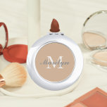 Beige Stilisierte Hochzeitshauptmonographie Taschenspiegel<br><div class="desc">Ein personalisierter Kompaktspiegel für Ihre Hochzeitsjubiläumsjacke oder Ihre Trauzeugin,  deren Initial und Name auf einem trendigen,  beigen Hintergrund stilisiert ist. Bearbeiten,  um Initial und Namen zu ersetzen. Wählen Sie Ihren kompakten Spiegelstil aus. Erhältlich in vielen beliebten Hochzeitsfarben.</div>