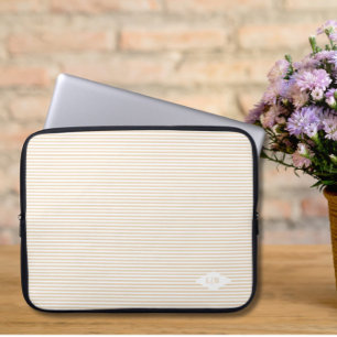 Beige Streifen-Initialen Laptopschutzhülle