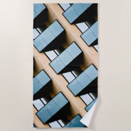 Beige und blaue geometrische Muster Strandtuch