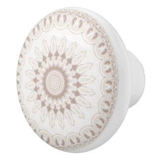 Beige und Cream Mandala Muster Keramikknauf