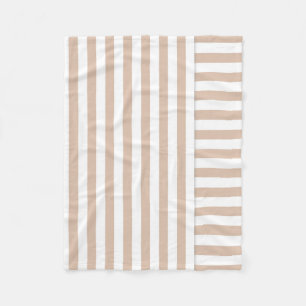 beige weißes Streifenmuster Fleecedecke