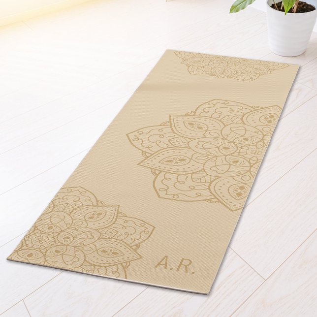 Beiges Dekoratives Modernes Mandala Mit Initialen Yogamatte (Von Creator hochgeladen)
