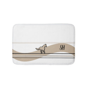 Beiges Design mit laufendem Pferd und Initialen Badematte