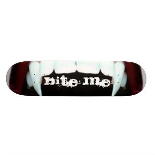 Beißen Sie mich Skateboard