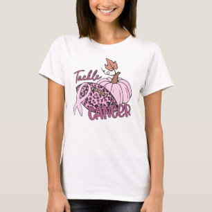 Bekämpfung von Krebs Football Pumpkin Brustkrebs T-Shirt