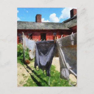 Bekleidung über Line Closeup Postkarte