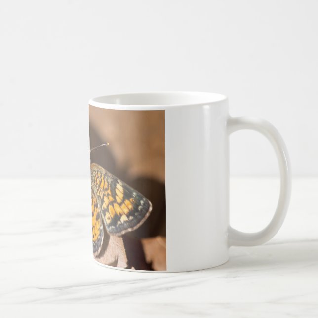 Bekleidung und Geschenke für braune und orangefarb Kaffeetasse (Rechts)