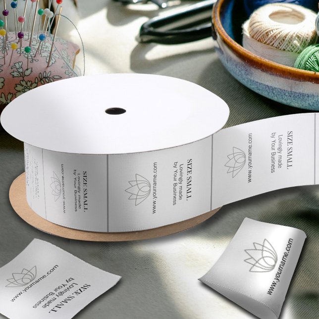 Bekleidungsetiketten Oberkragen Satinband (Von Creator hochgeladen)