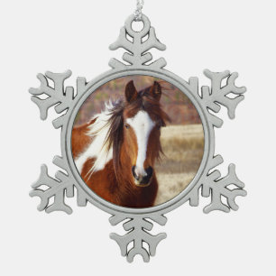 Bel ornement de flocon de neige d'étain de cheval