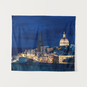 Beleuchtet in der Nacht Valletta Altstadt und Hafe Wandteppich
