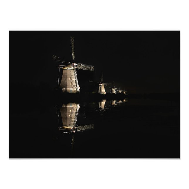 Beleuchtete Windmühlen in Kinderdijk bei Nachtdruc Fotodruck (Vorne)